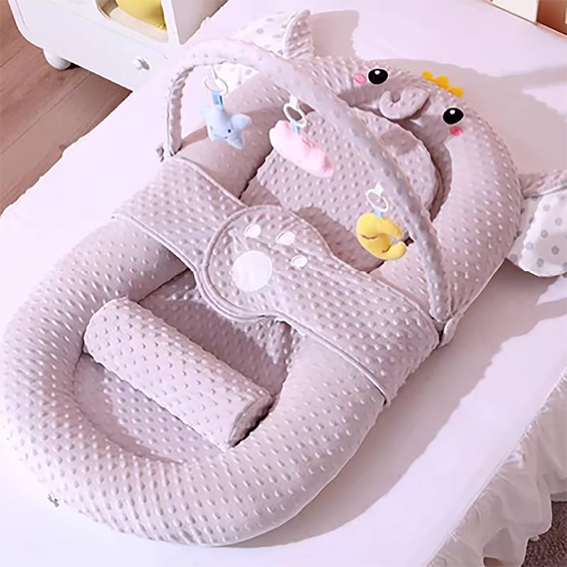 Lucky Baby 8800 Portable Bed With Toy Bar (3 Design Option)