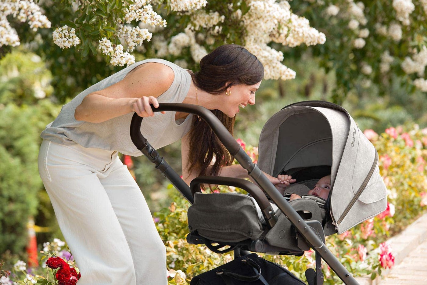 Nuna MIXX next true flat 5-position recline
