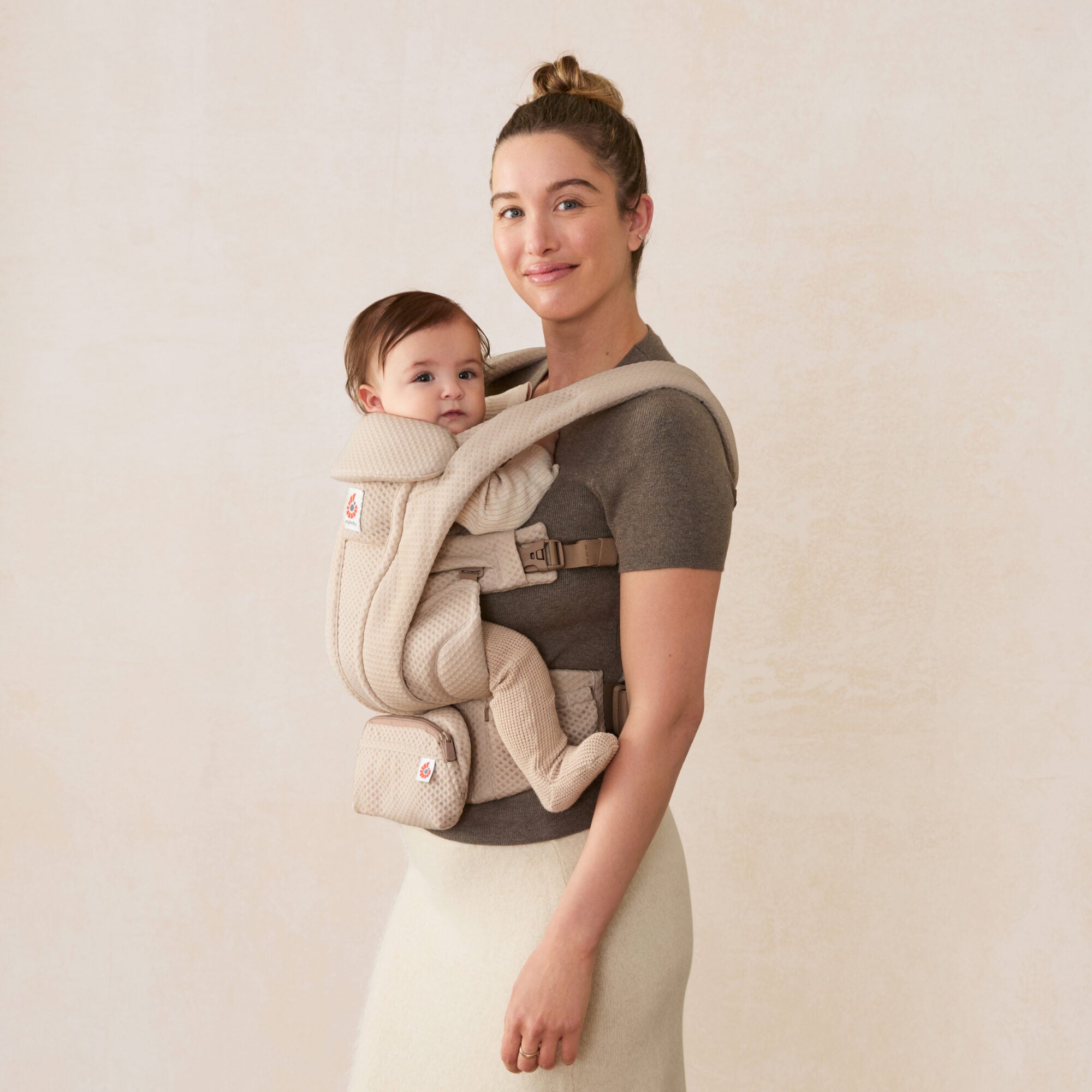 Ergobaby Omni Deluxe Mesh Baby Carrier - Natural Beige | Little