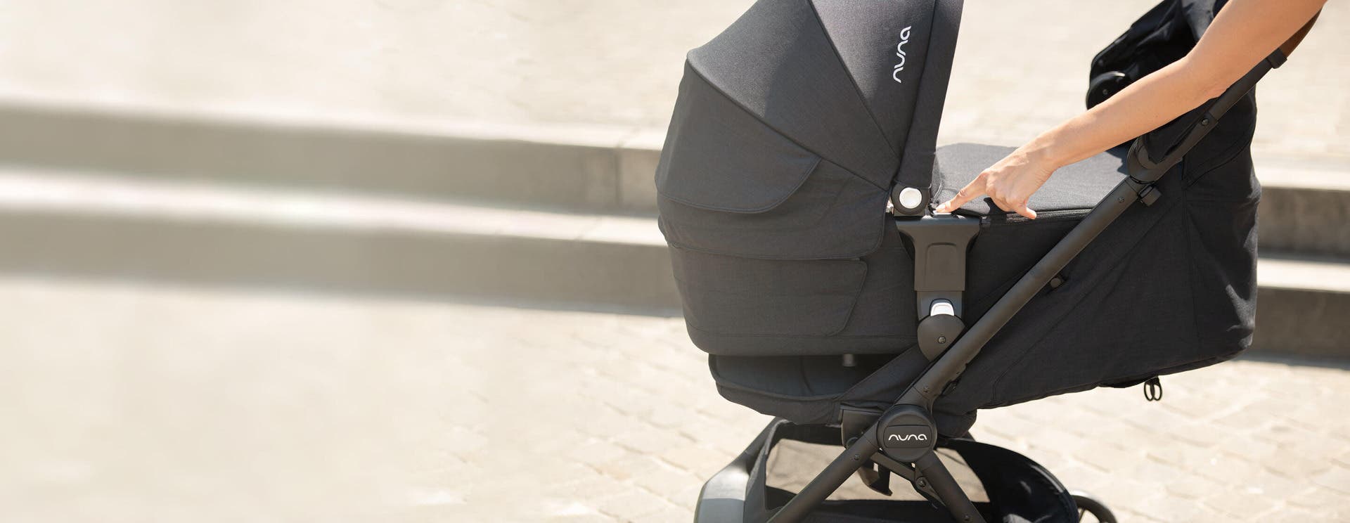 Nuna Lytl Carry Cot — official Nuna