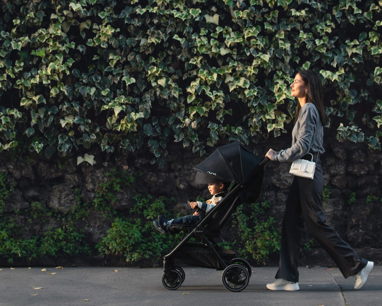Nuna Trvl Lx Stroller (free cup holder) — official Nuna