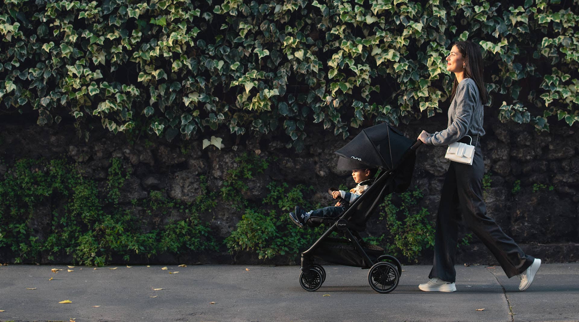 Nuna Trvl Lx Stroller (free cup holder) — official Nuna