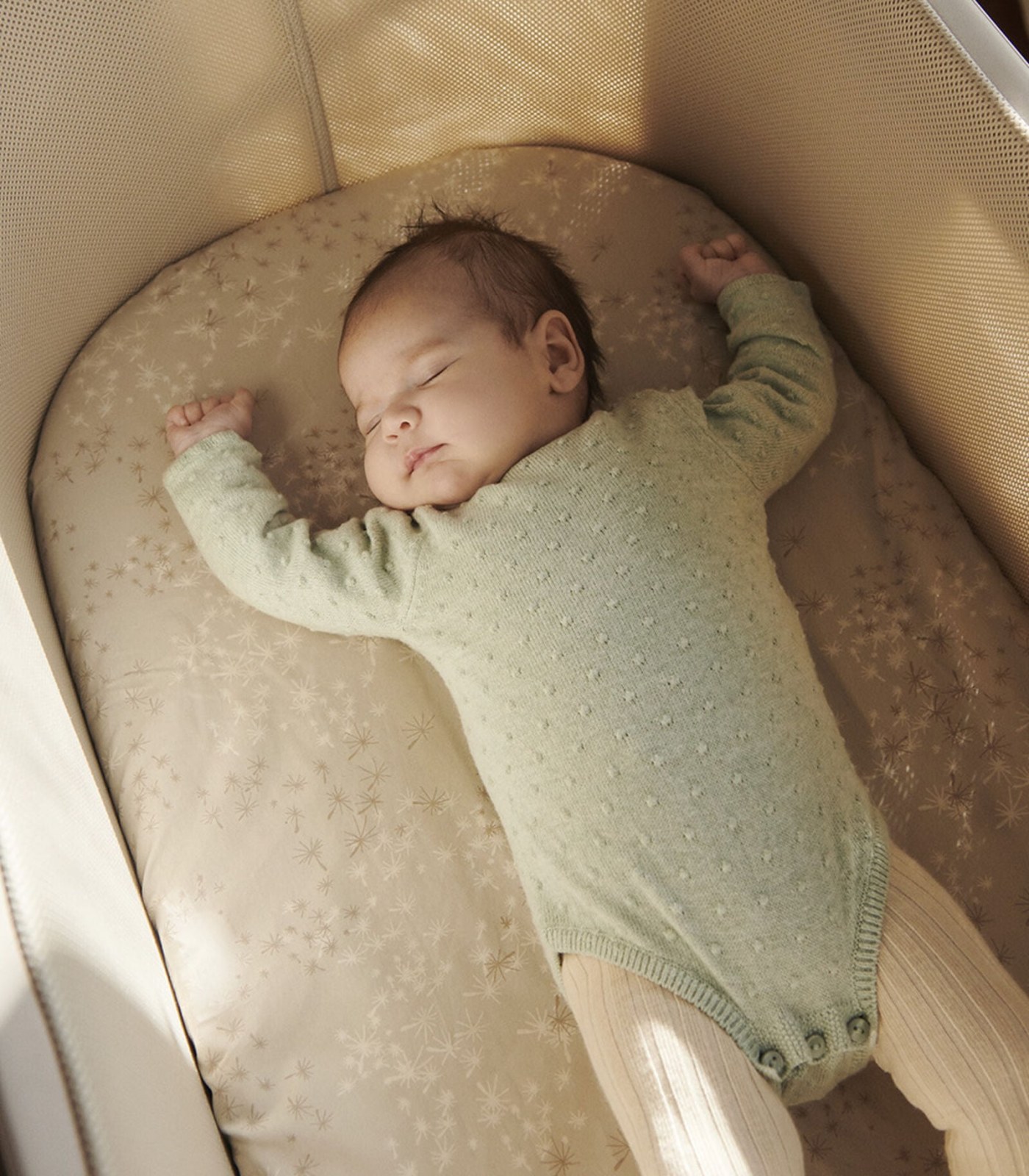 Shaped for the Snoozi mattress