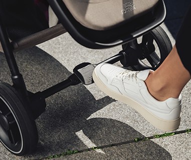 Britax Rio Stroller — Flip Flop-friendly Safety Brake